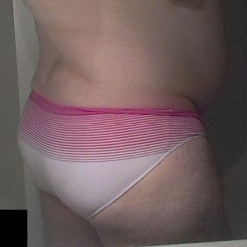 TabPaisley, Bi Male CD Admirer 56 Vegreville Alberta TabPaisley, Bi Male CD Admirer 56 Vegreville Alberta