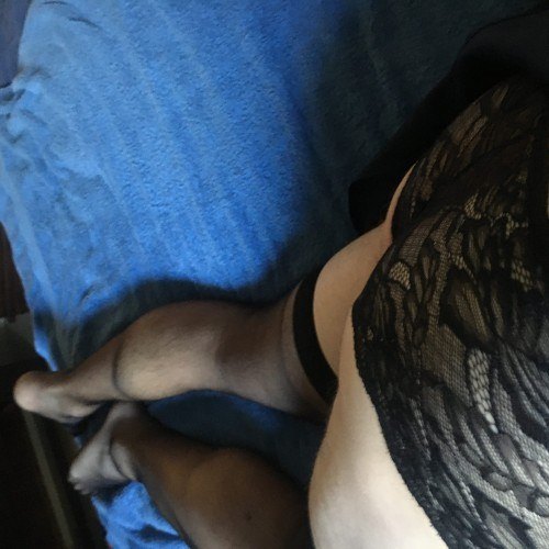  Feelsgood81, Bi Male CD Admirer 44  Forrestfield Western Australia