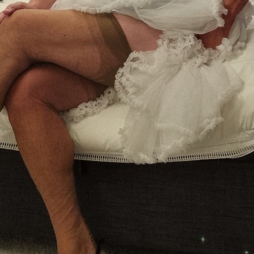  pamnylons, Male CD Admirer 66  Folkestone Kent