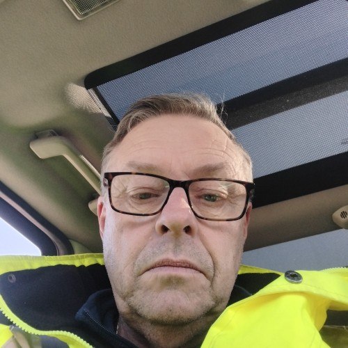  Cliff, Bi Male CD Admirer 68  Chichester West Sussex
