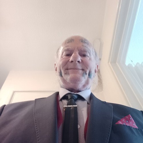  Truckingman74, Male CD Admirer 75  Hitchin Hertfordshire