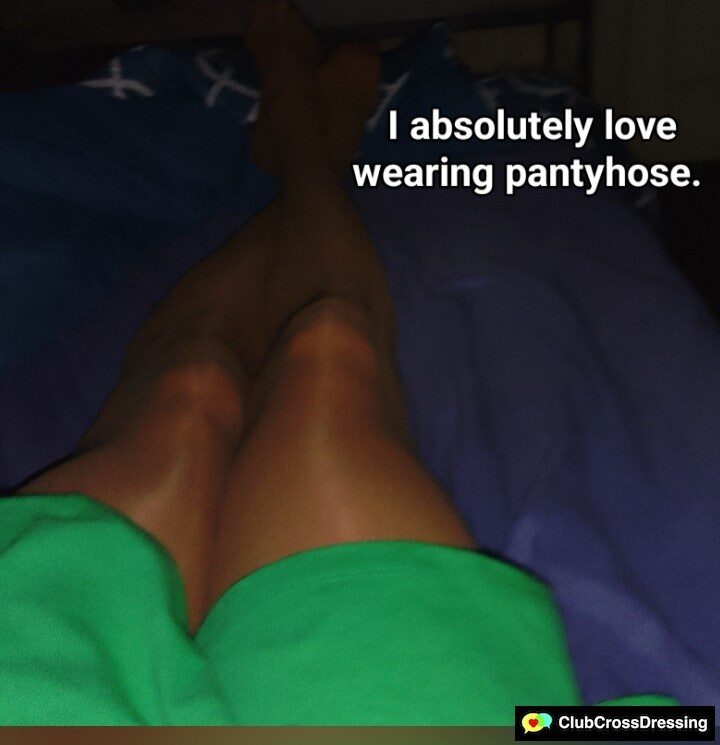 SissyInPantyhose profile photo
