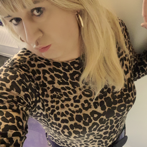 Charl_75, CrossDresser 41  Chester Cheshire