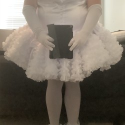  Dprog01, CrossDresser 44  Bay Village Ohio