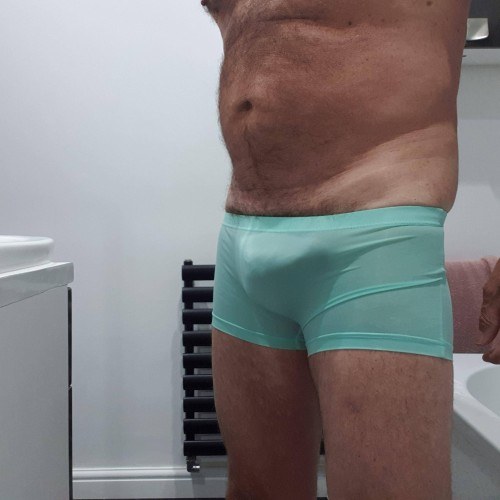  Bowsaw12, Bi Male CD Admirer 73  Hitchin Hertfordshire