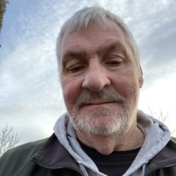  Jane1066, Male CD Admirer 73  Milton Keynes Buckinghamshire
