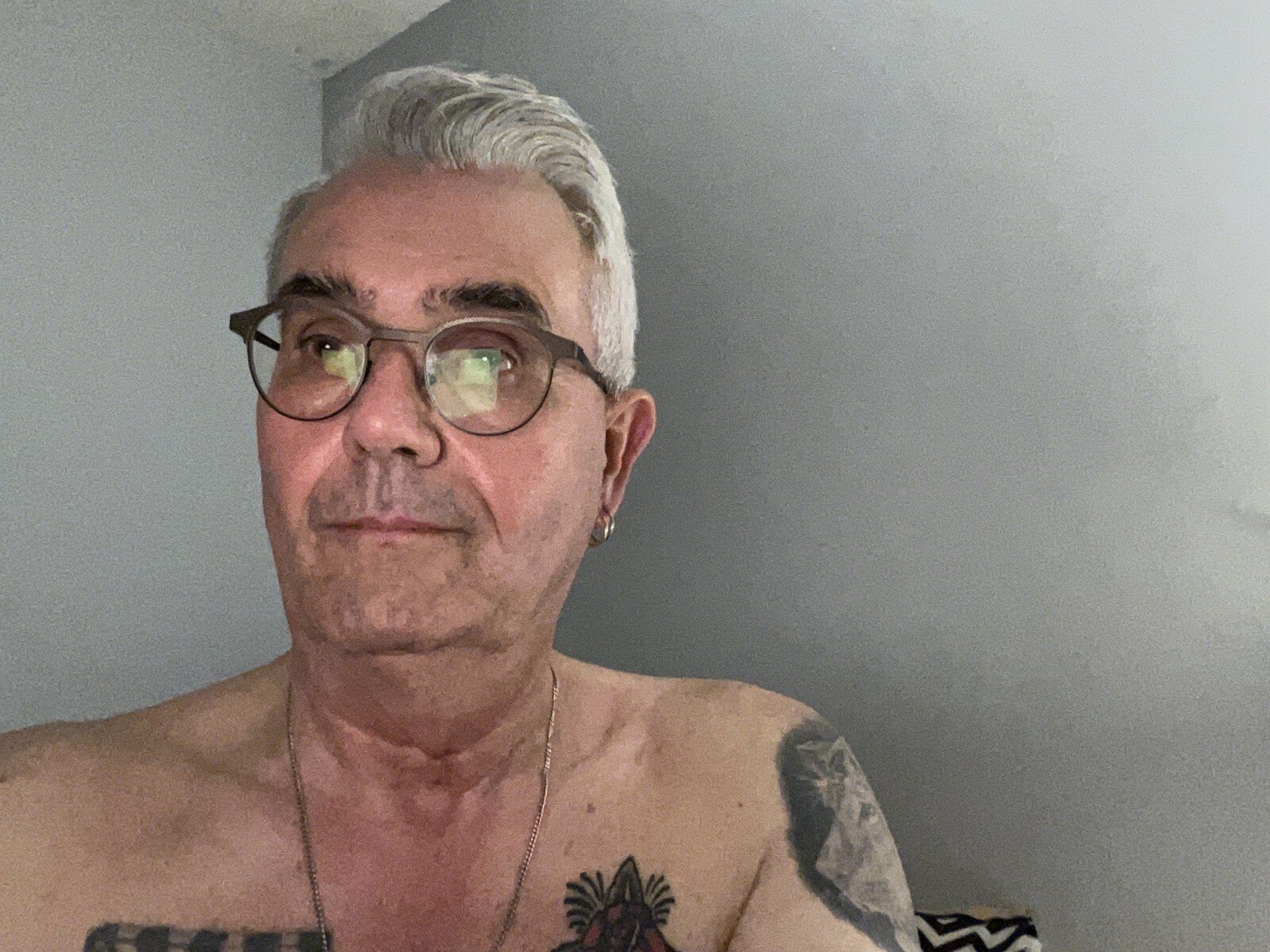 Discreetguy profile photo