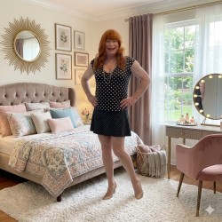 LilyRedding, CrossDresser 60  Kingsport Tennessee