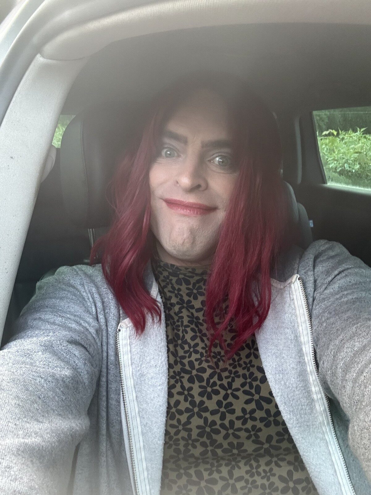 Slutinknickers profile photo