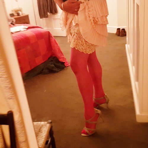  lester, CrossDresser 67  Chiswick London